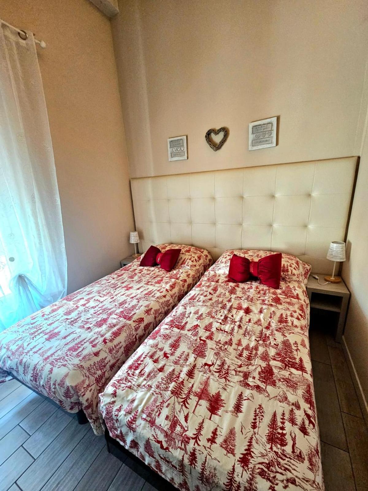 Luna City Ravenna Ruang foto